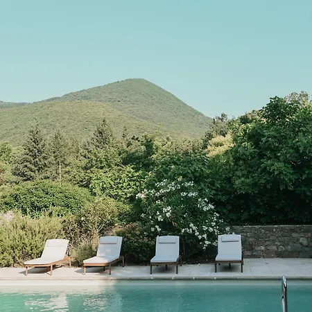 Le Petit Mas Des Hirondelles *