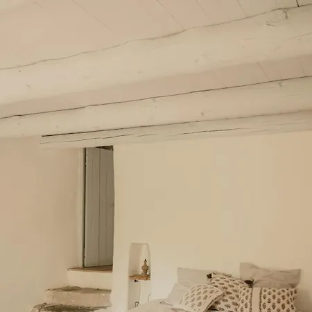 Vila Le Petit Mas Des Hirondelles