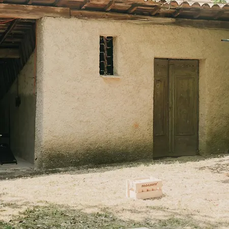 Vila Le Petit Mas Des Hirondelles Cros (Gard)