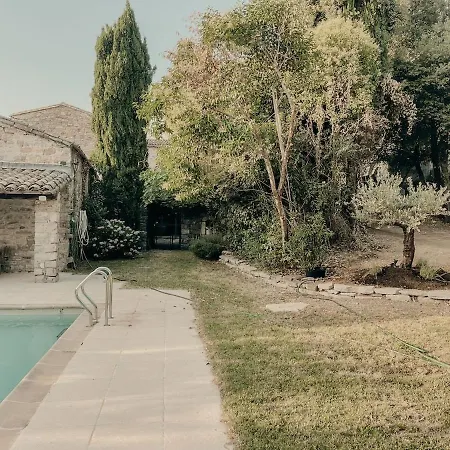 Villa Le Petit Mas Des Hirondelles *