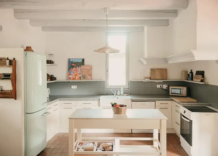 Le Petit Mas Des Hirondelles Cros (Gard)