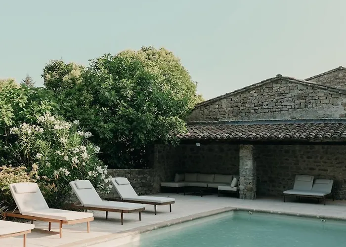 Villa Le Petit Mas Des Hirondelles